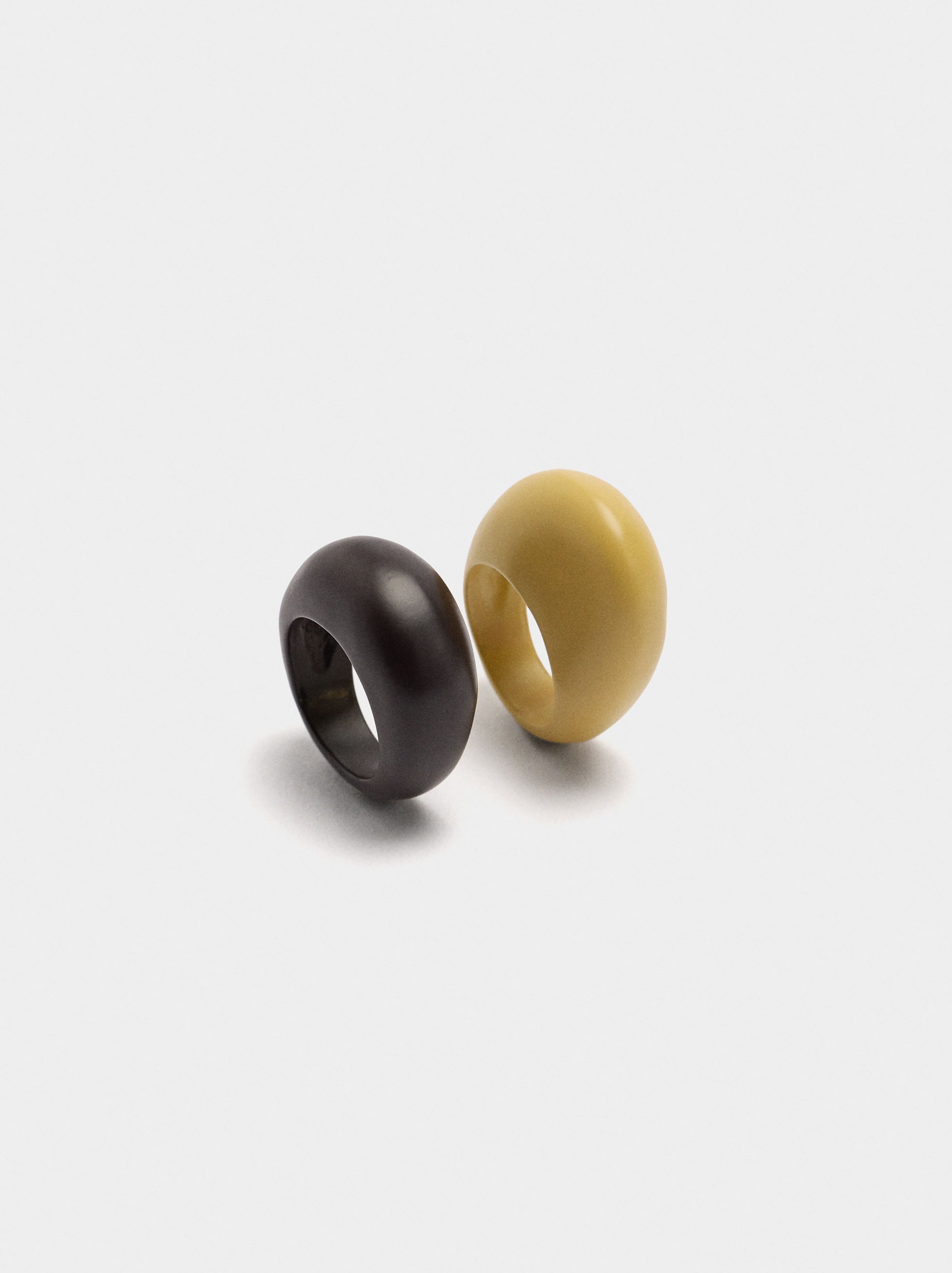 Set De Anillos Redondeados Con Esmalte