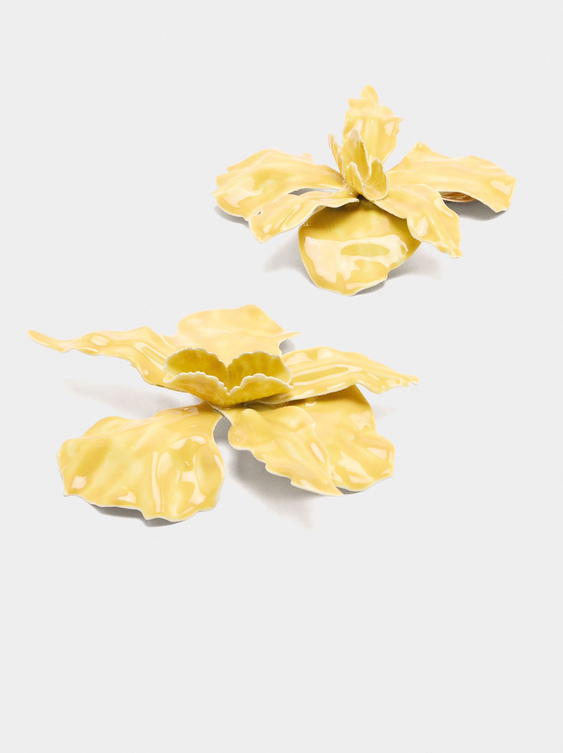 Pendientes Maxi Flor Con Esmalte