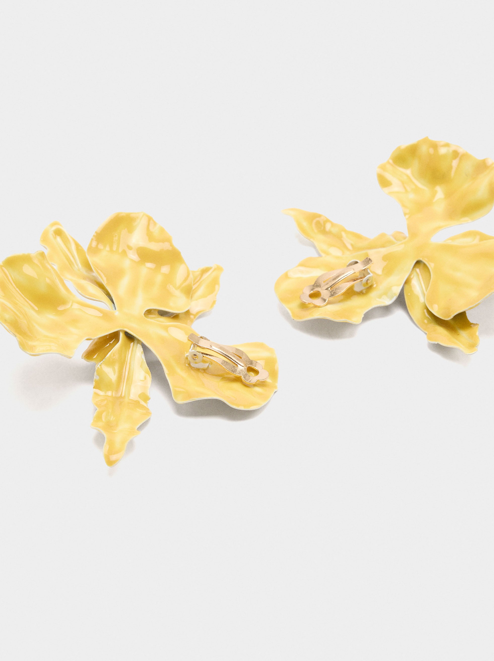 Pendientes Maxi Flor Con Esmalte