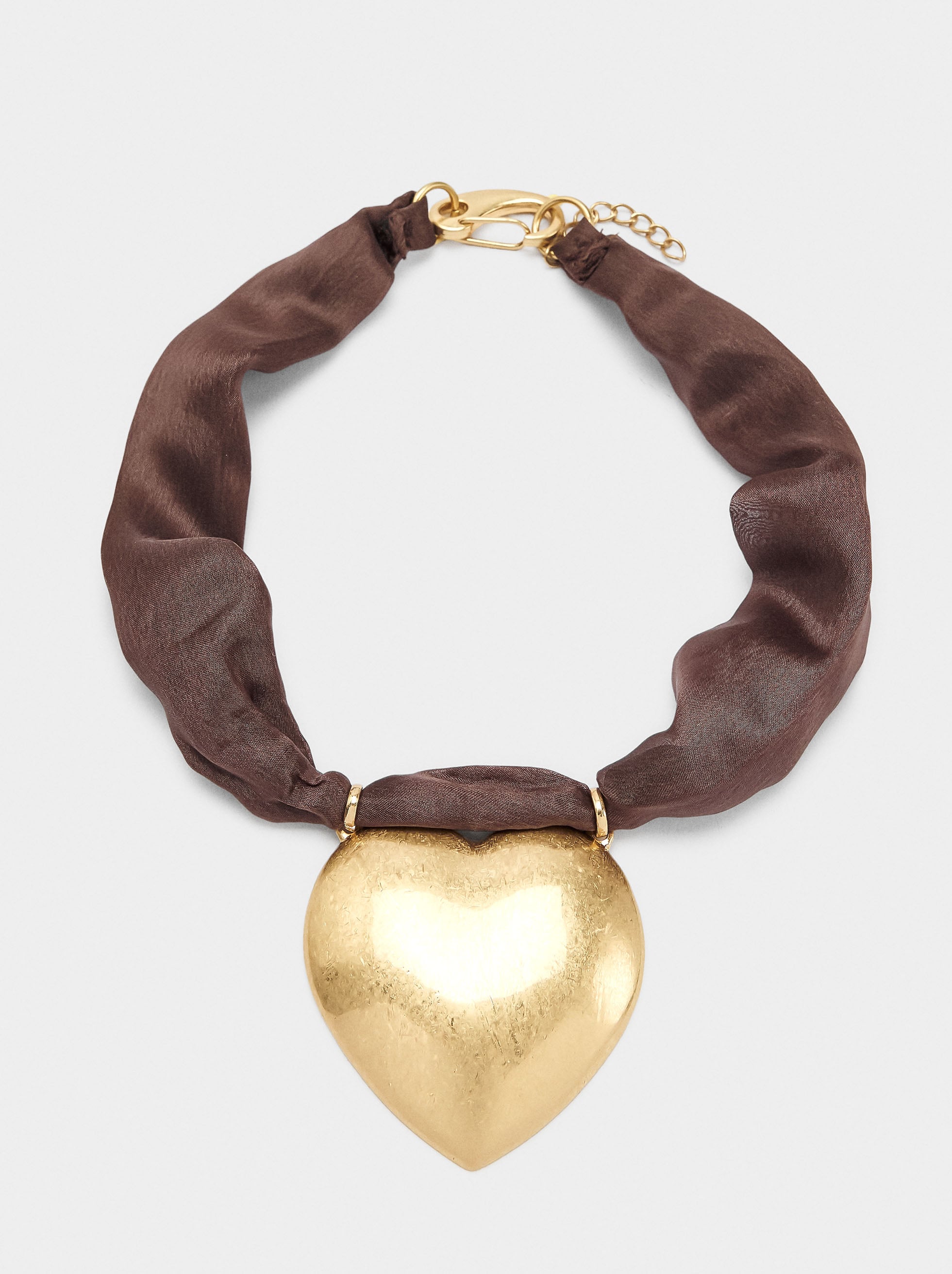 Collar De Tela Con Colgante Corazón