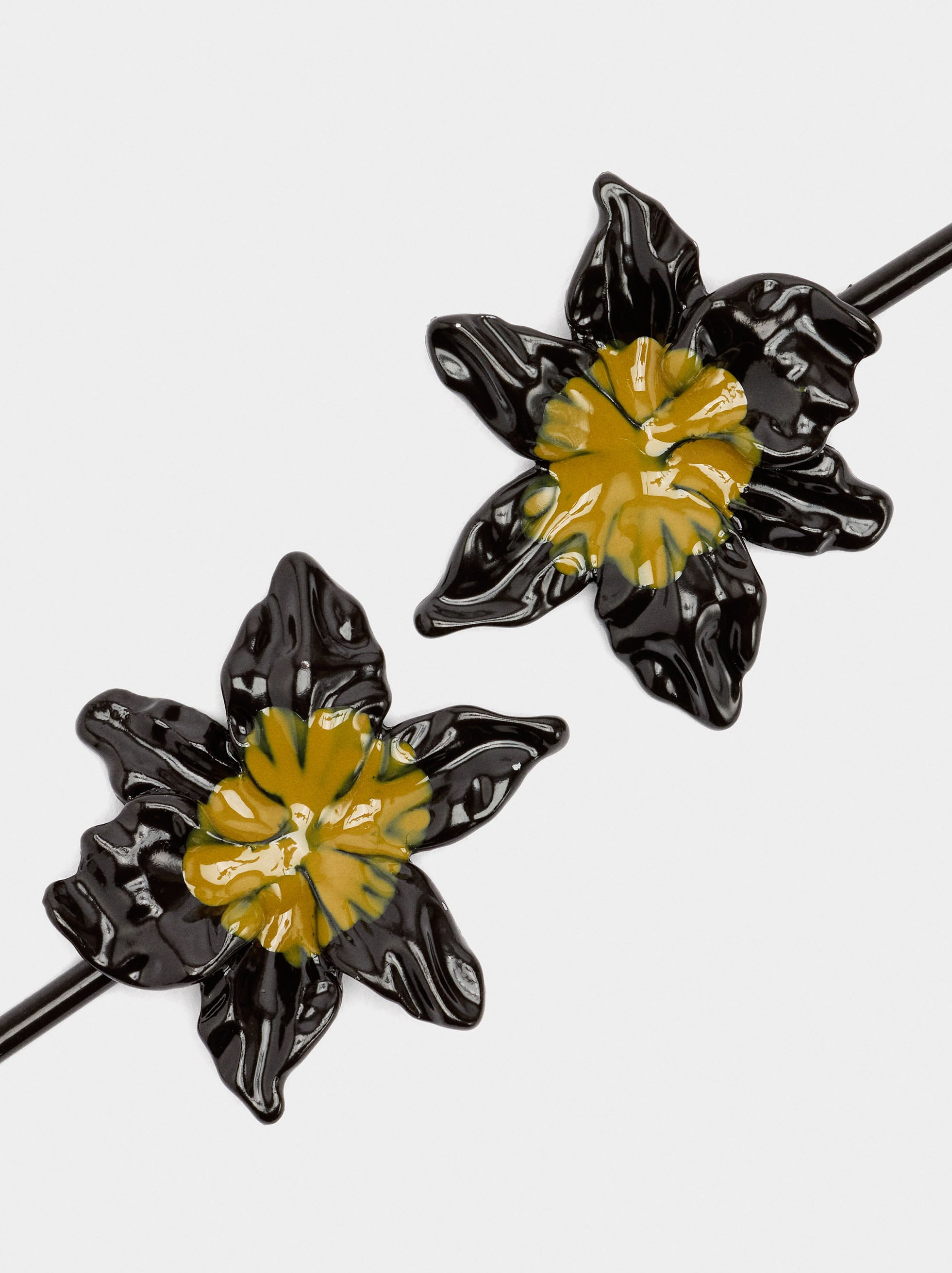 Pendientes De Barra Con Flor