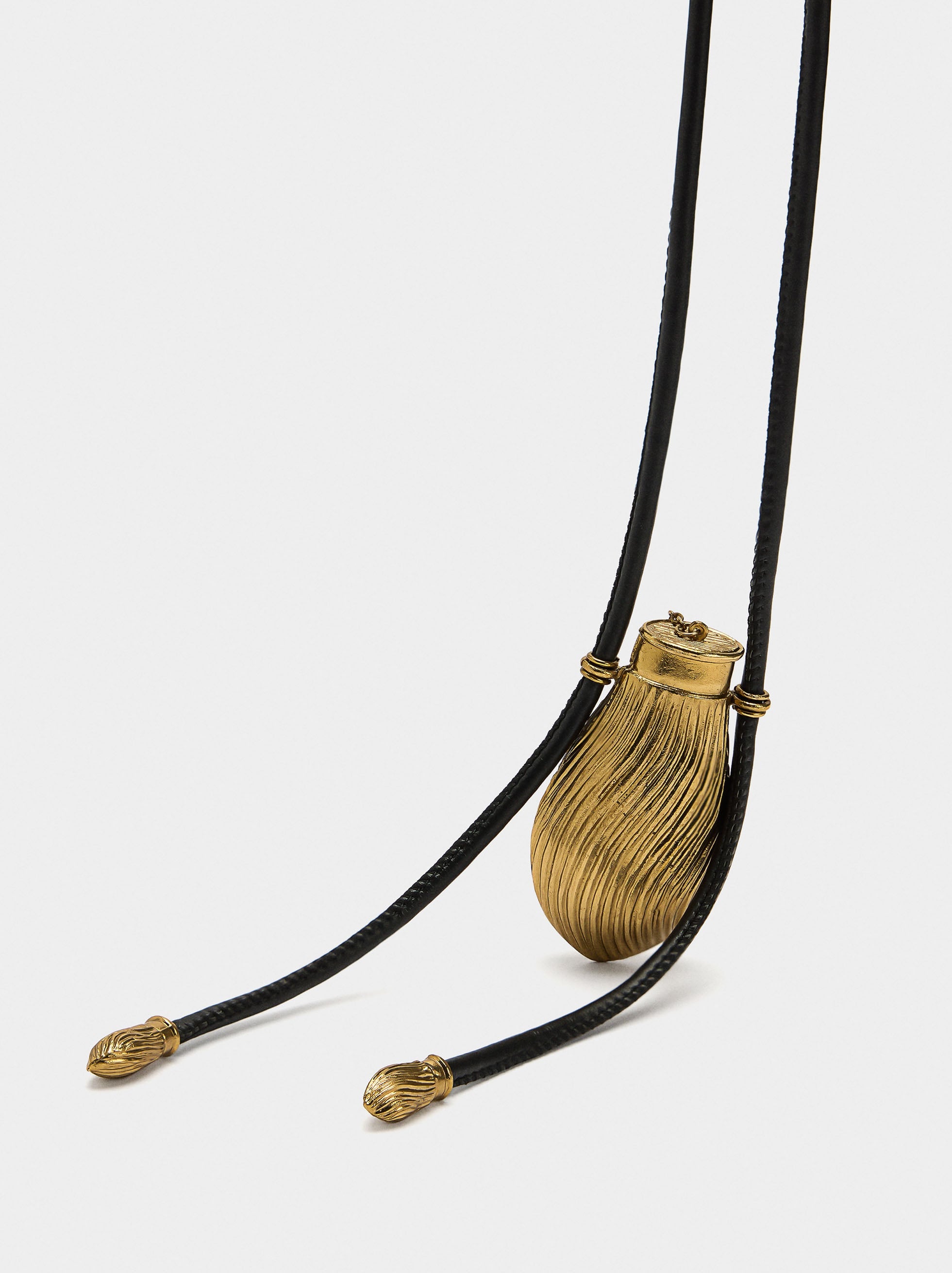 Collar De Cordón Con Bolsillo Rayado