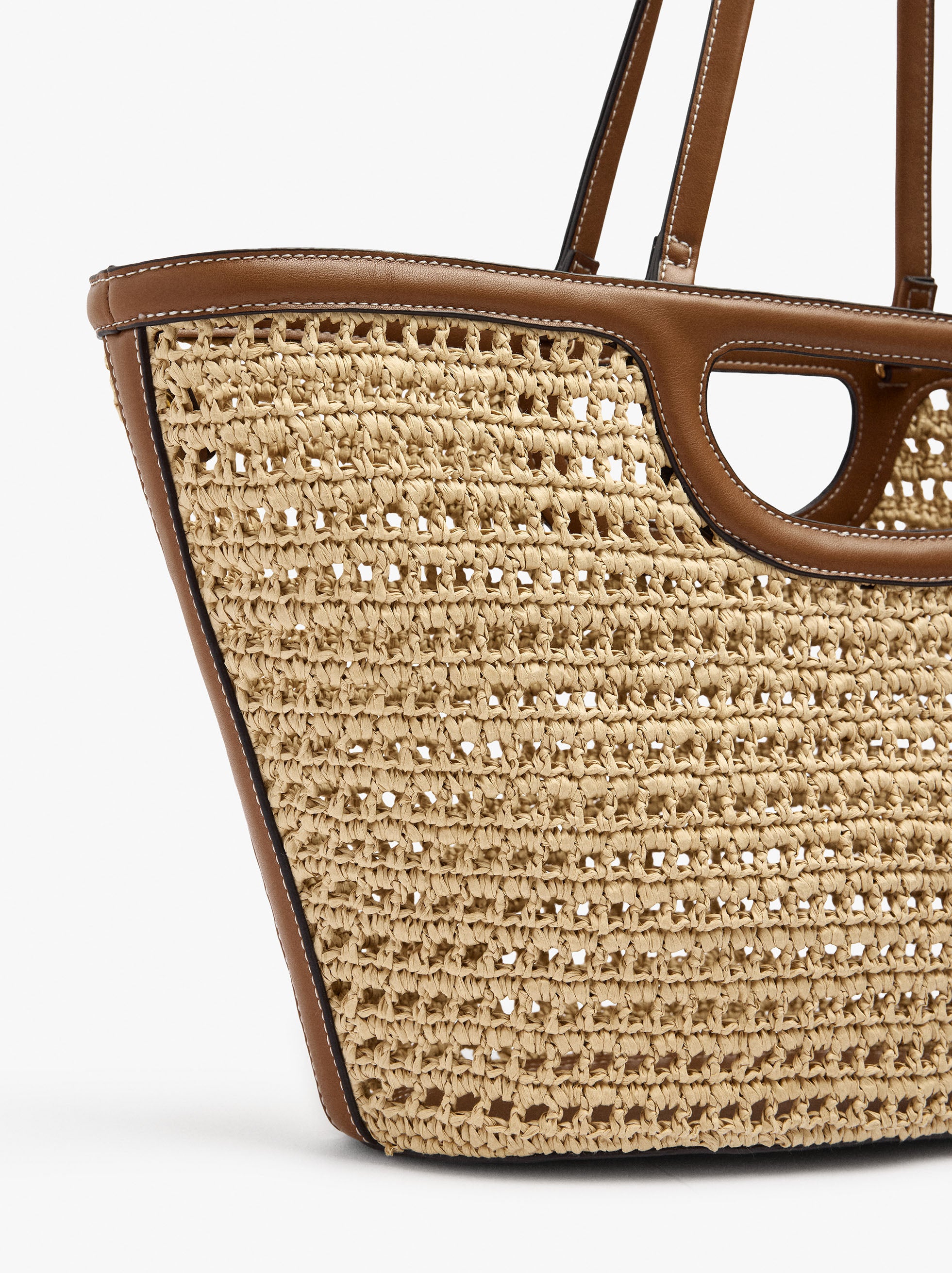 Bolso Tote Efecto Rafia Con Bolso Removible