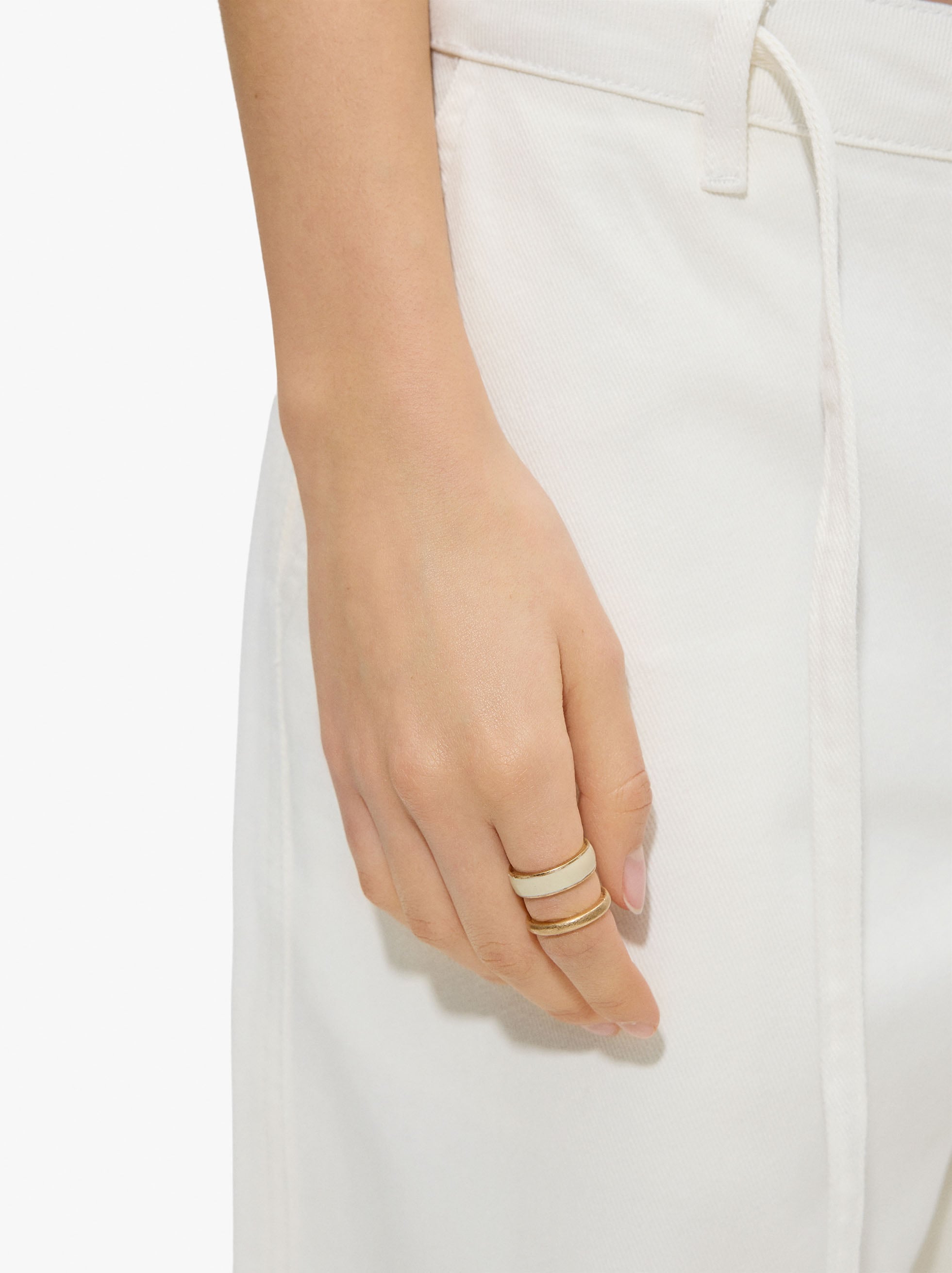 Anillo Doble Con Esmalte