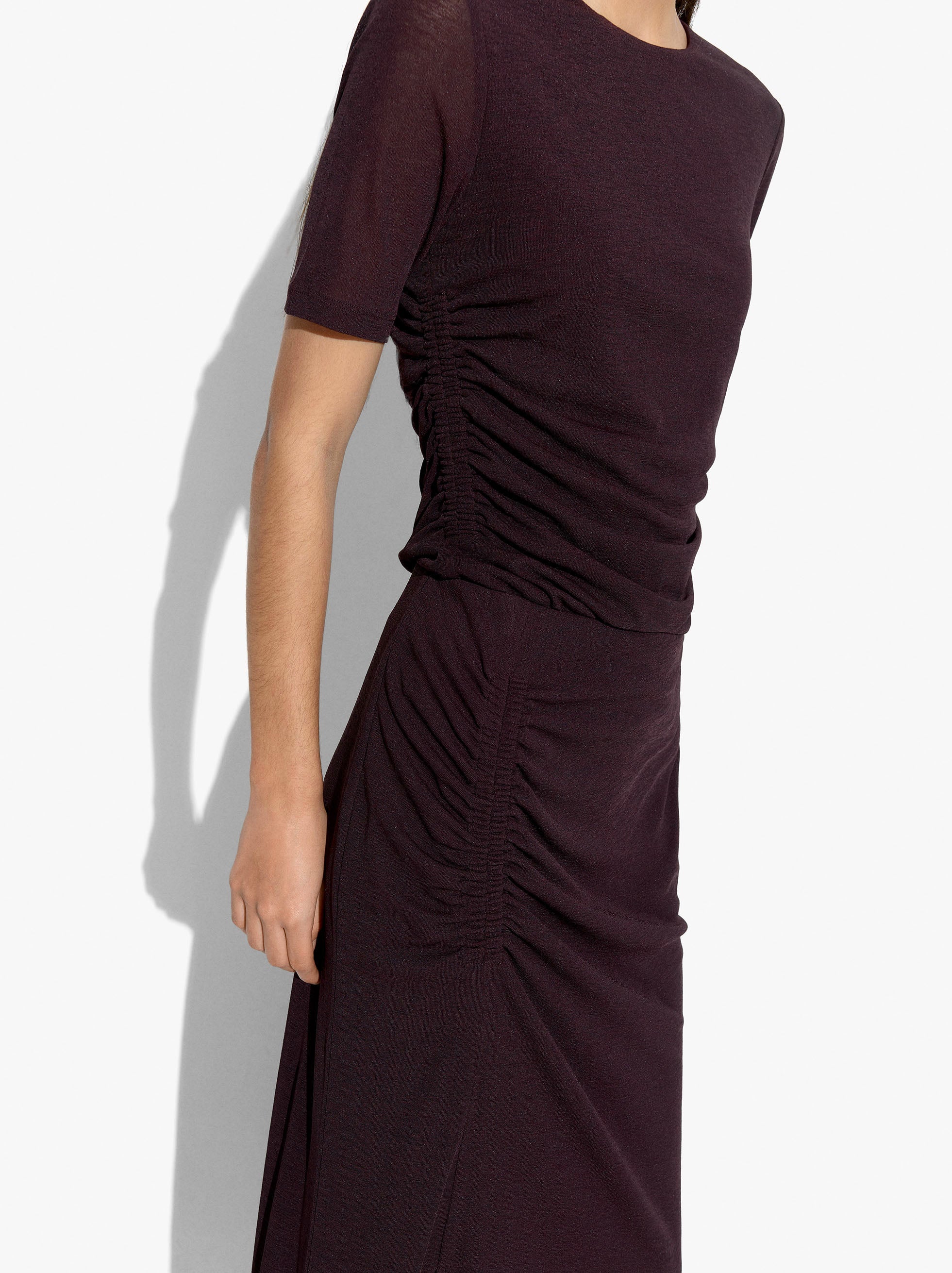 Blusa Lisa Con Fruncidos