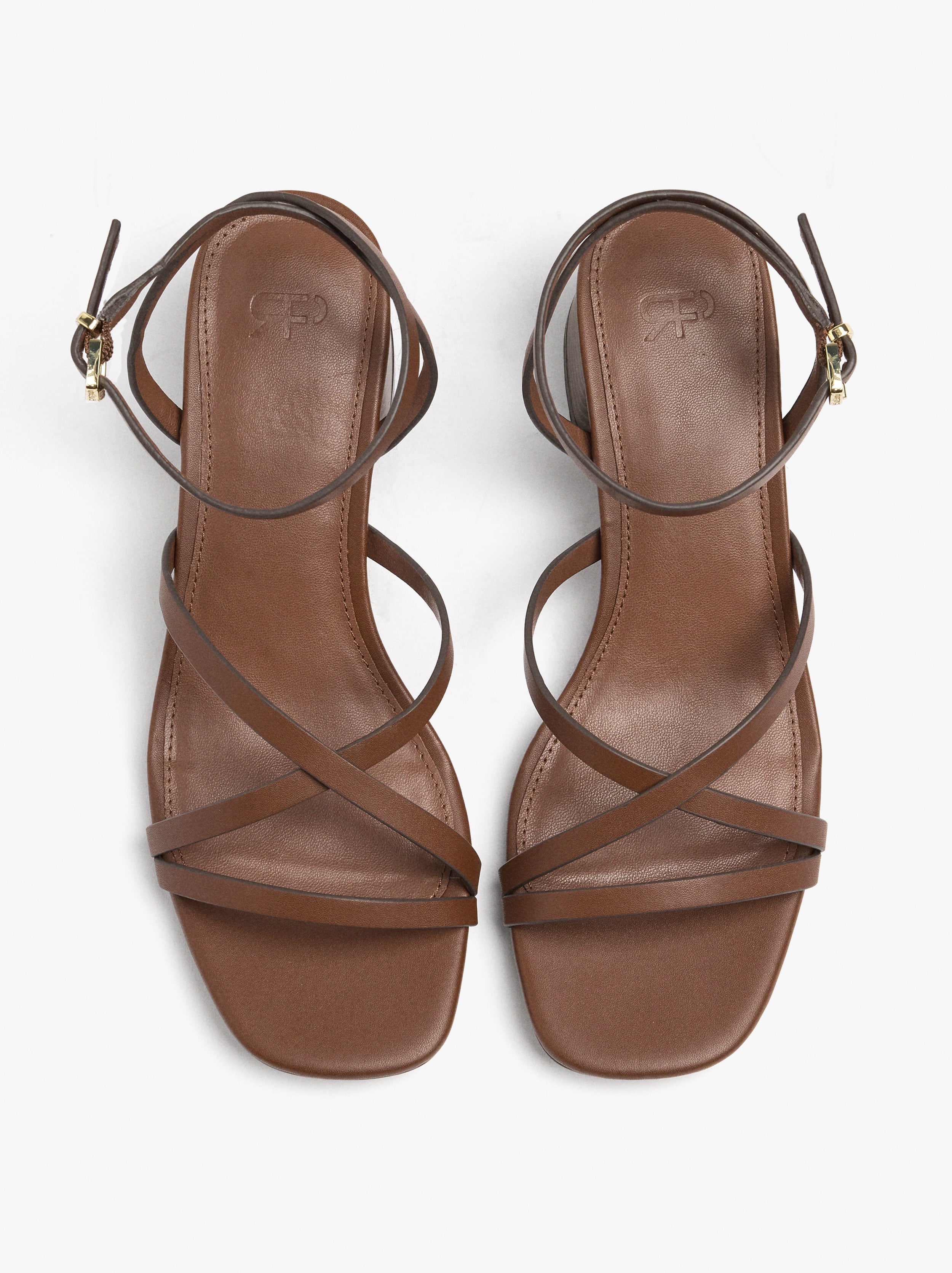 Sandalias De Tiras Con Tacón Ancho