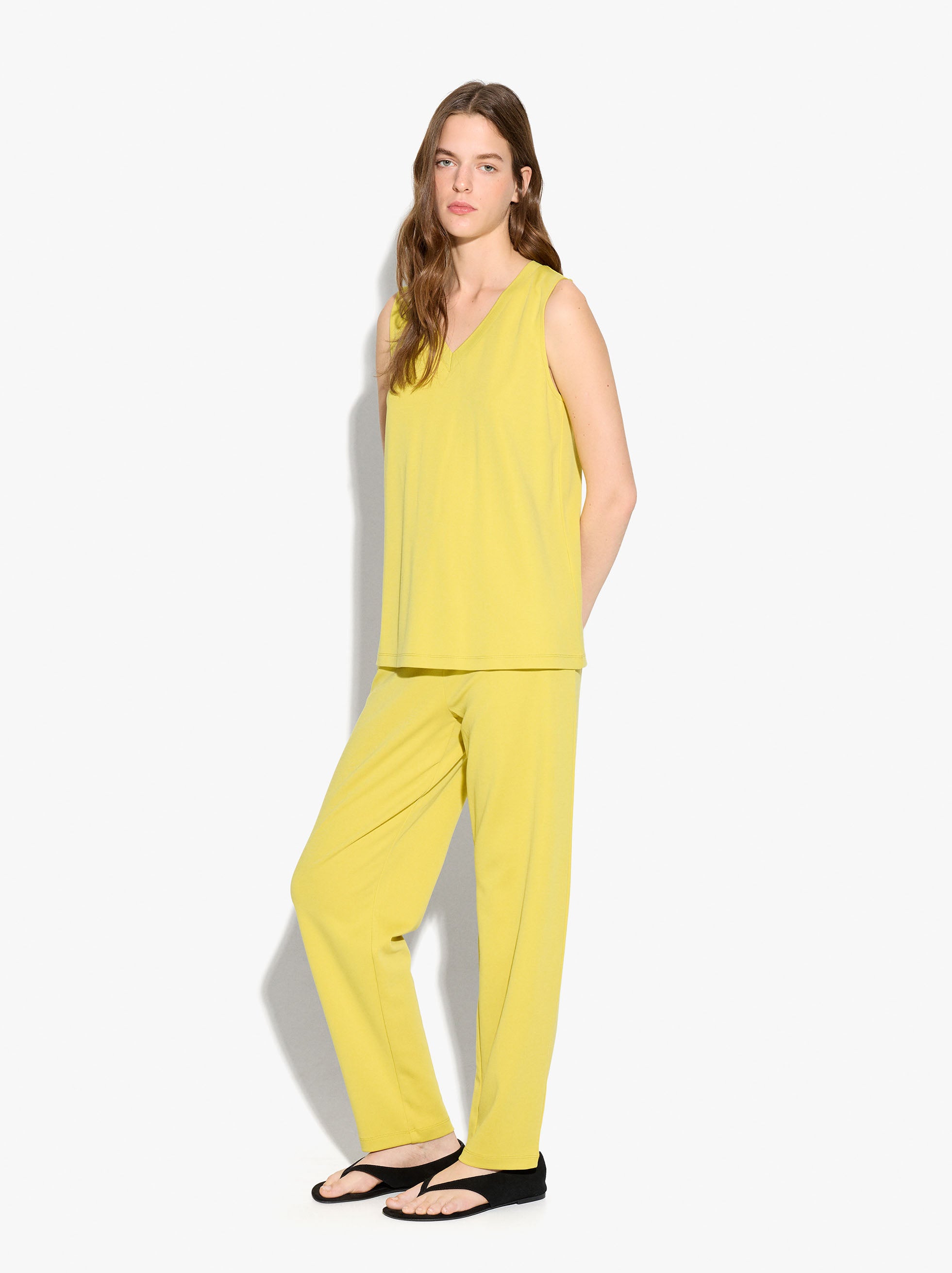 Pantalón Fluido Con Cintura Elástica