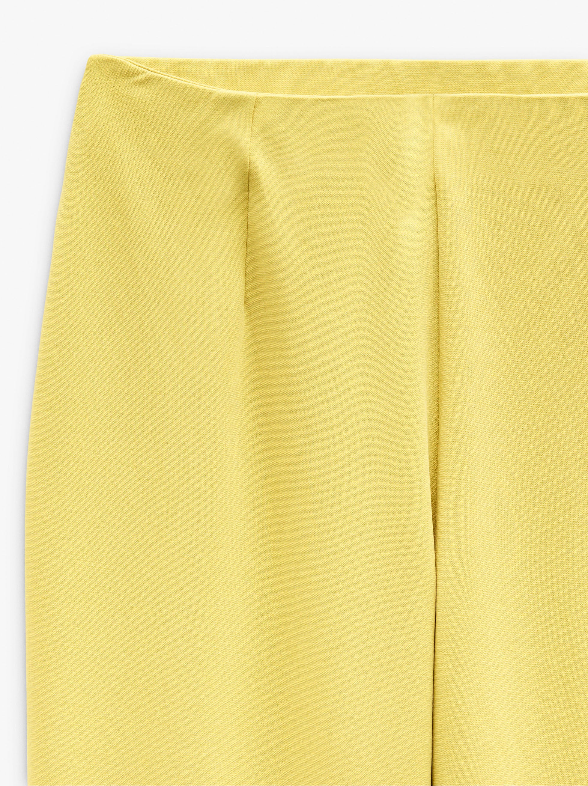 Pantalón Fluido Con Cintura Elástica