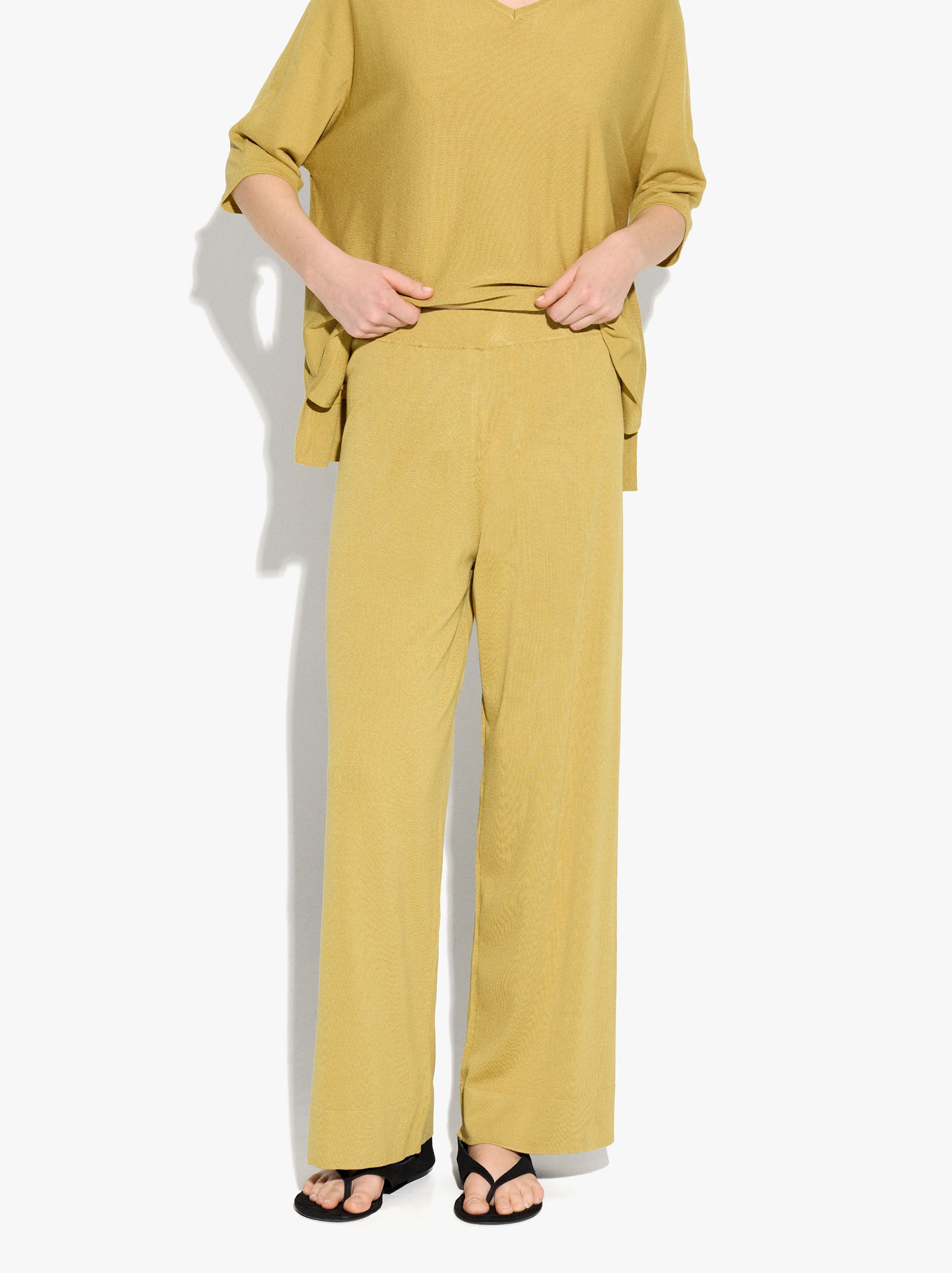 Pantalón De Punto Cintura Elástica