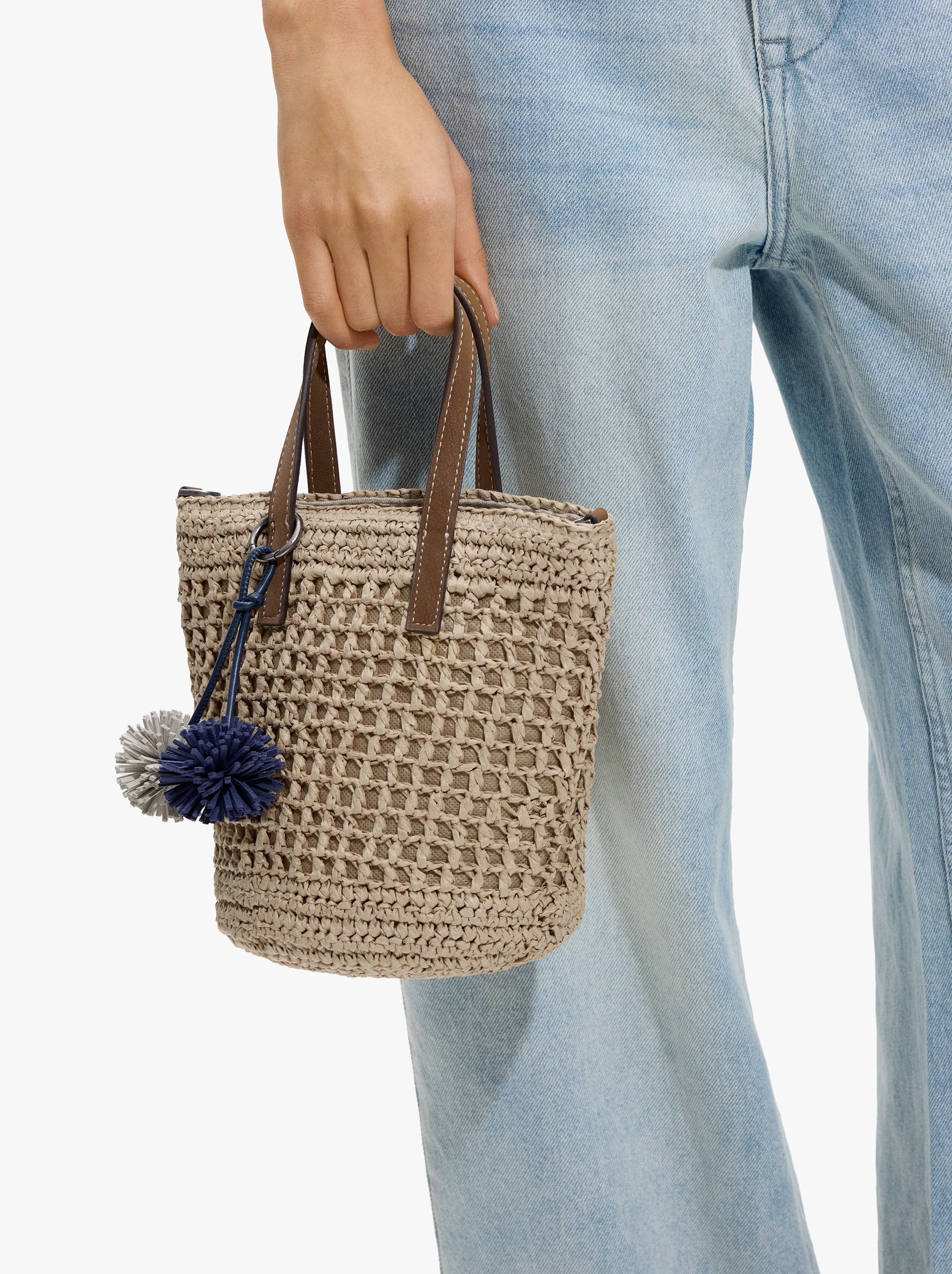 Bolso Bombonera Efecto Rafia Con Pendiente
