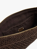 Bolso Sobre Efecto Rafia Con Colgante