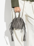 Bolso Bombonera Con Tachuelas Y Flecos Laterales