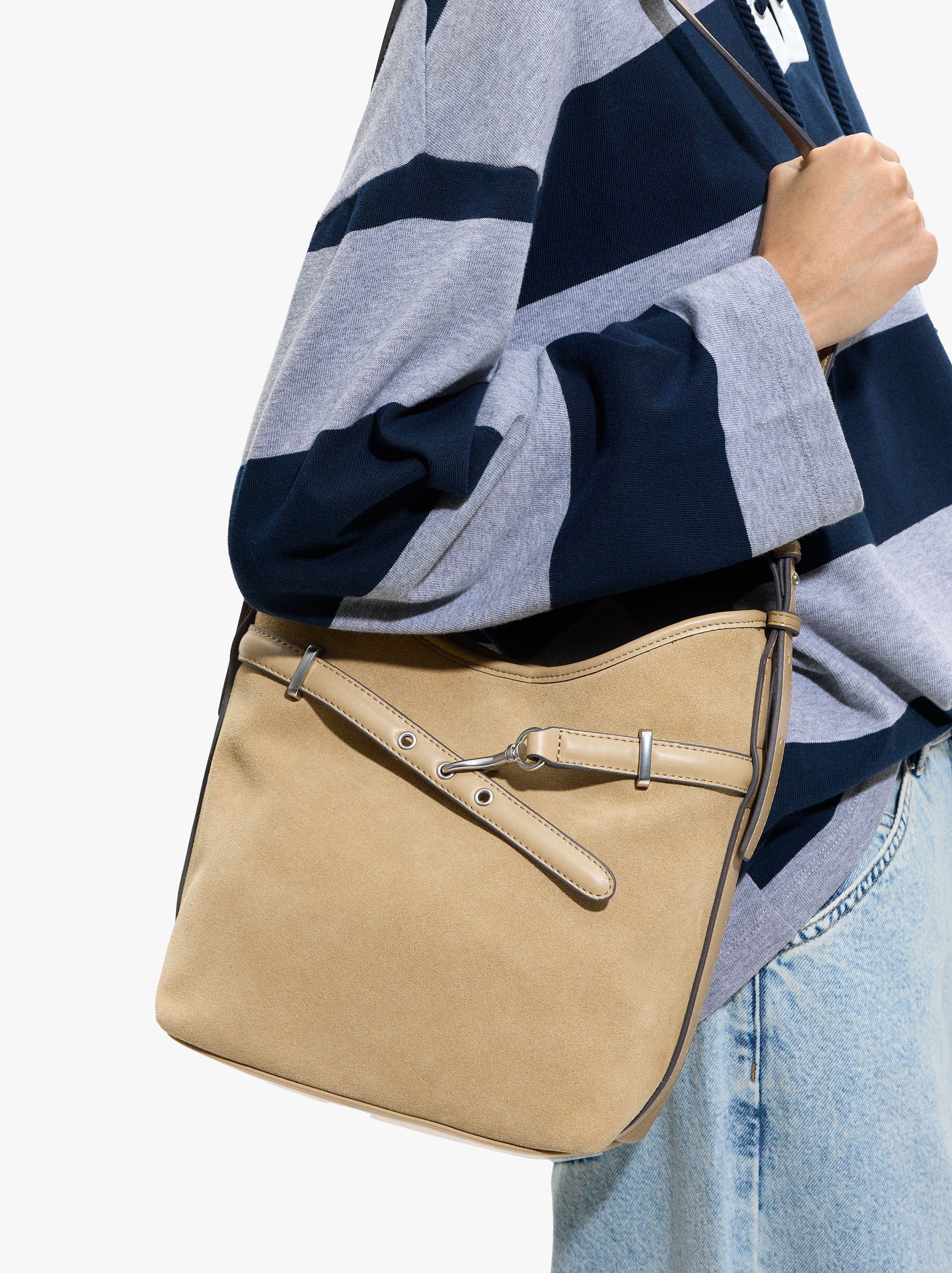 Bolso De Hombro Detalles De Piel Con Cinturón
