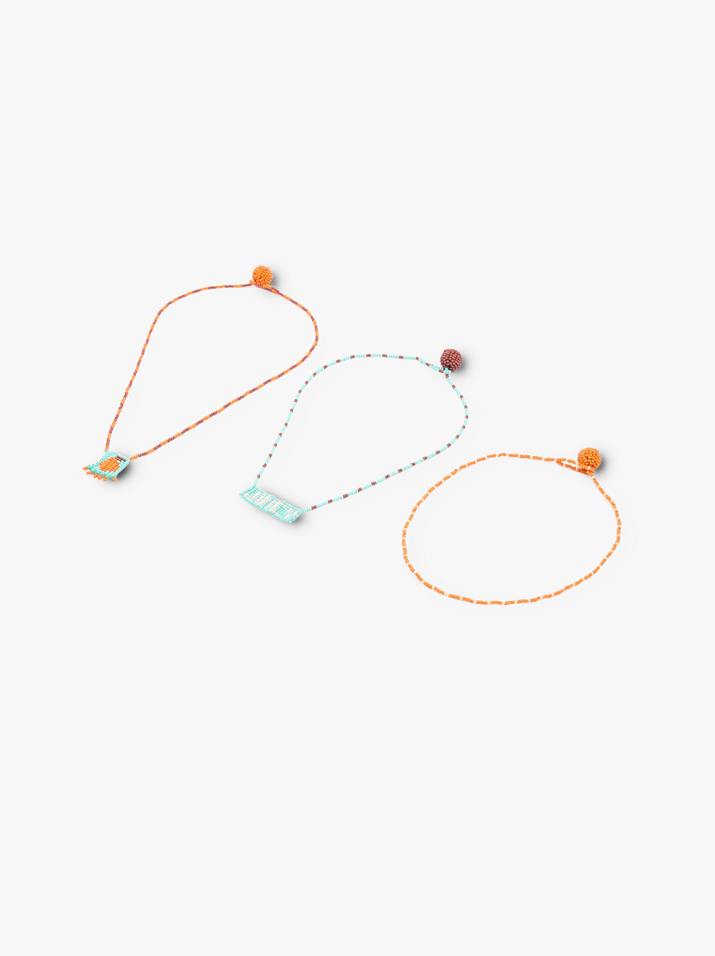 Set De Collares Con Abalorios De Vidrio