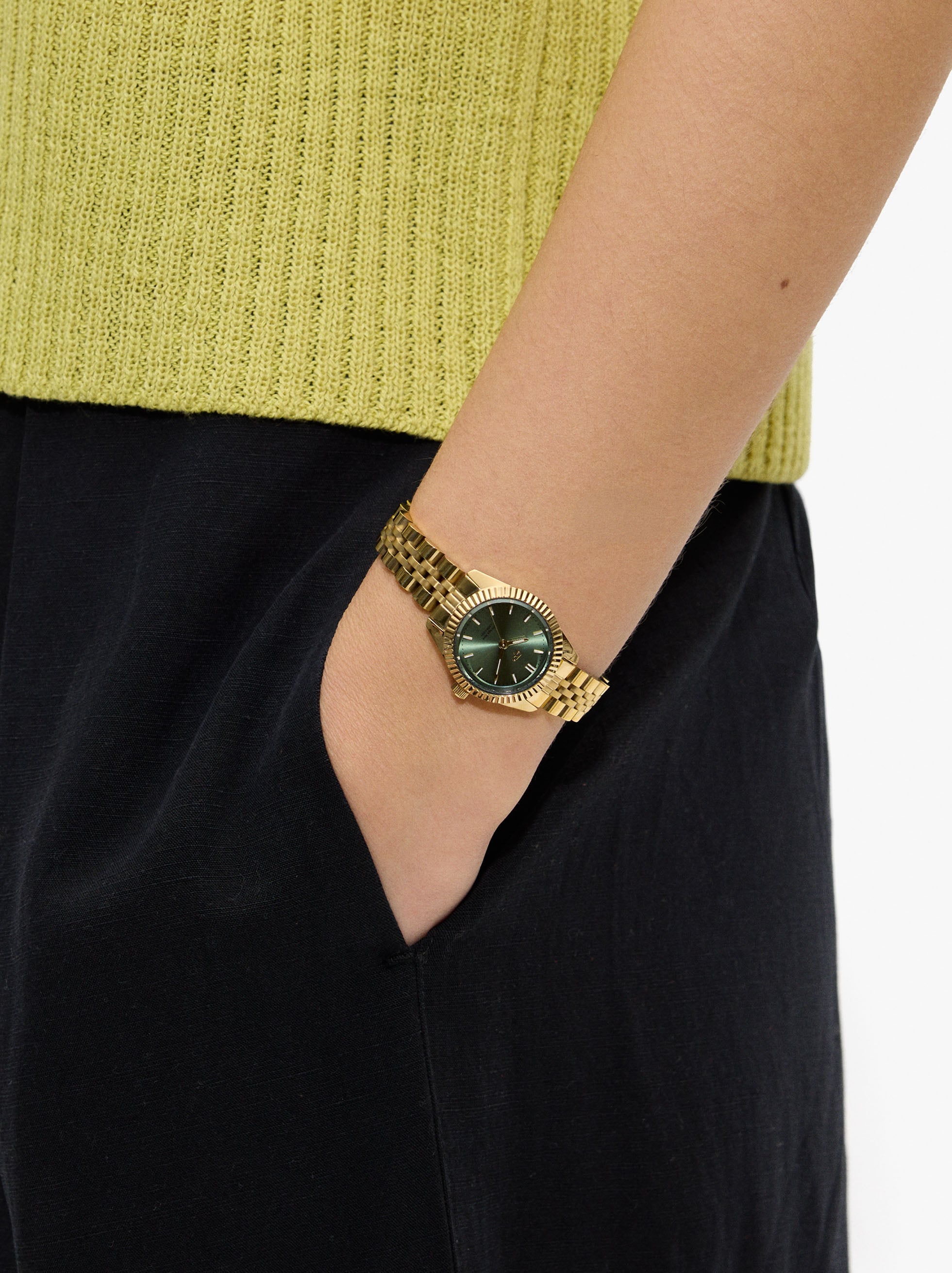 Reloj Redondo Con Pulsera De Acero Inoxidable
