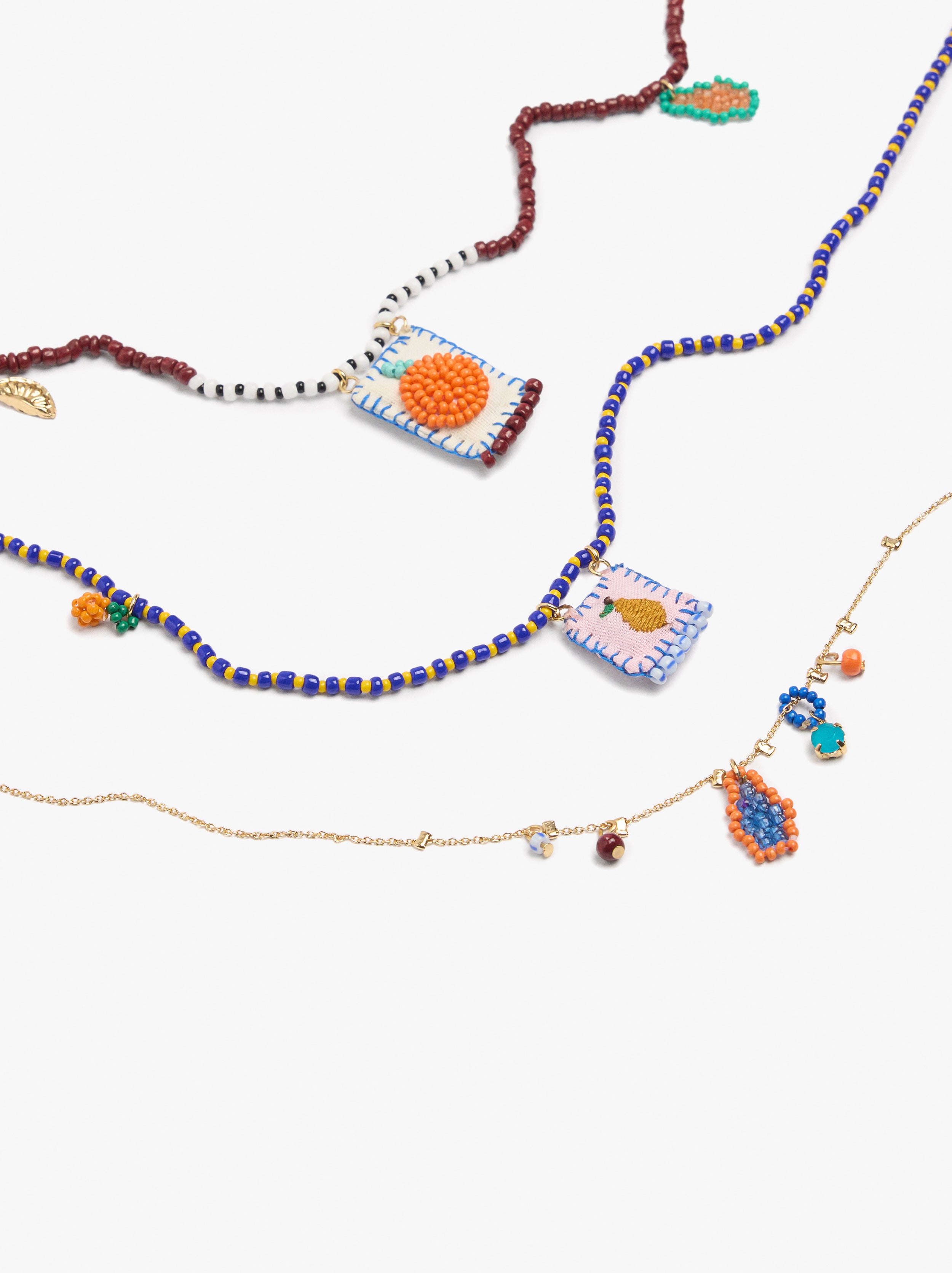 Set De Collares Con Abalorios De Vidrio Multicolor