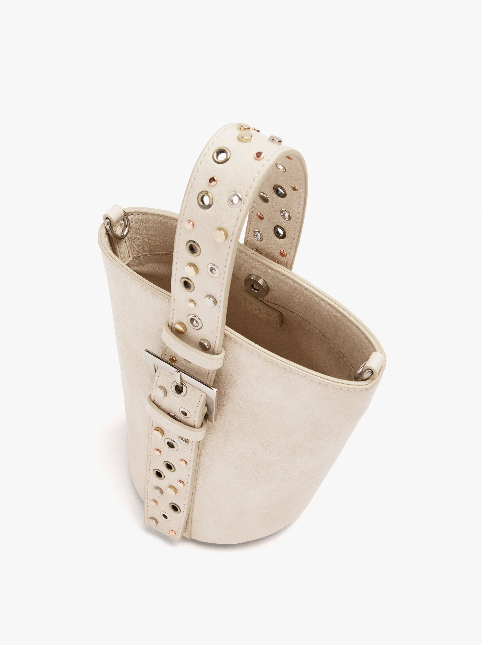 Bolso Bombonera Con Tachuelas