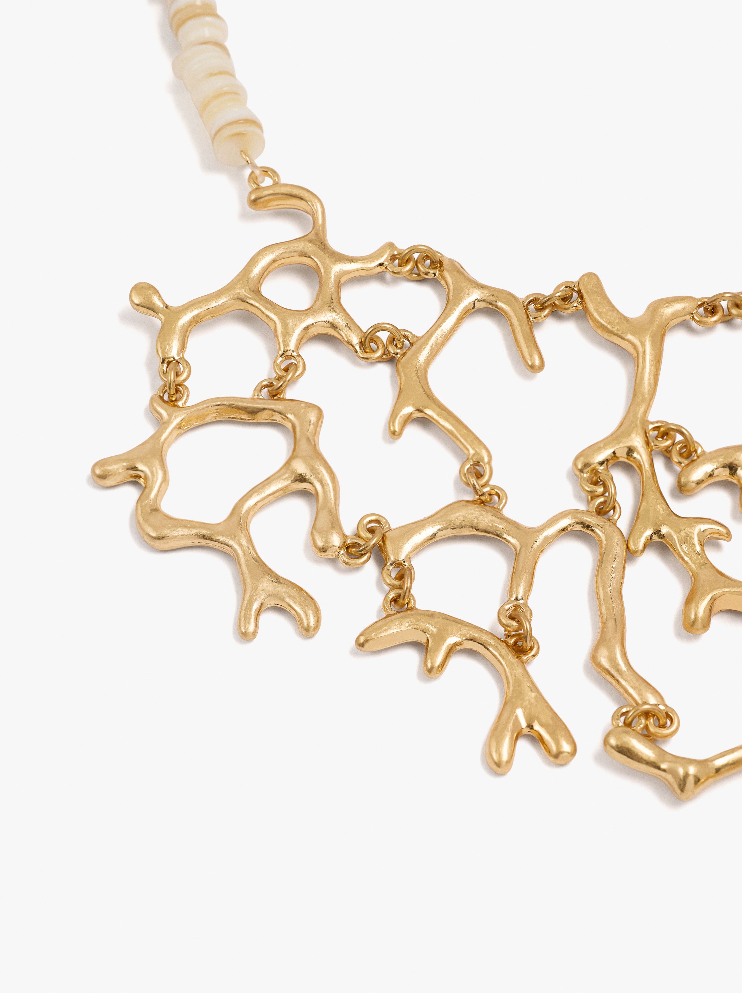 Collar Con Conchas Y Efecto Corales