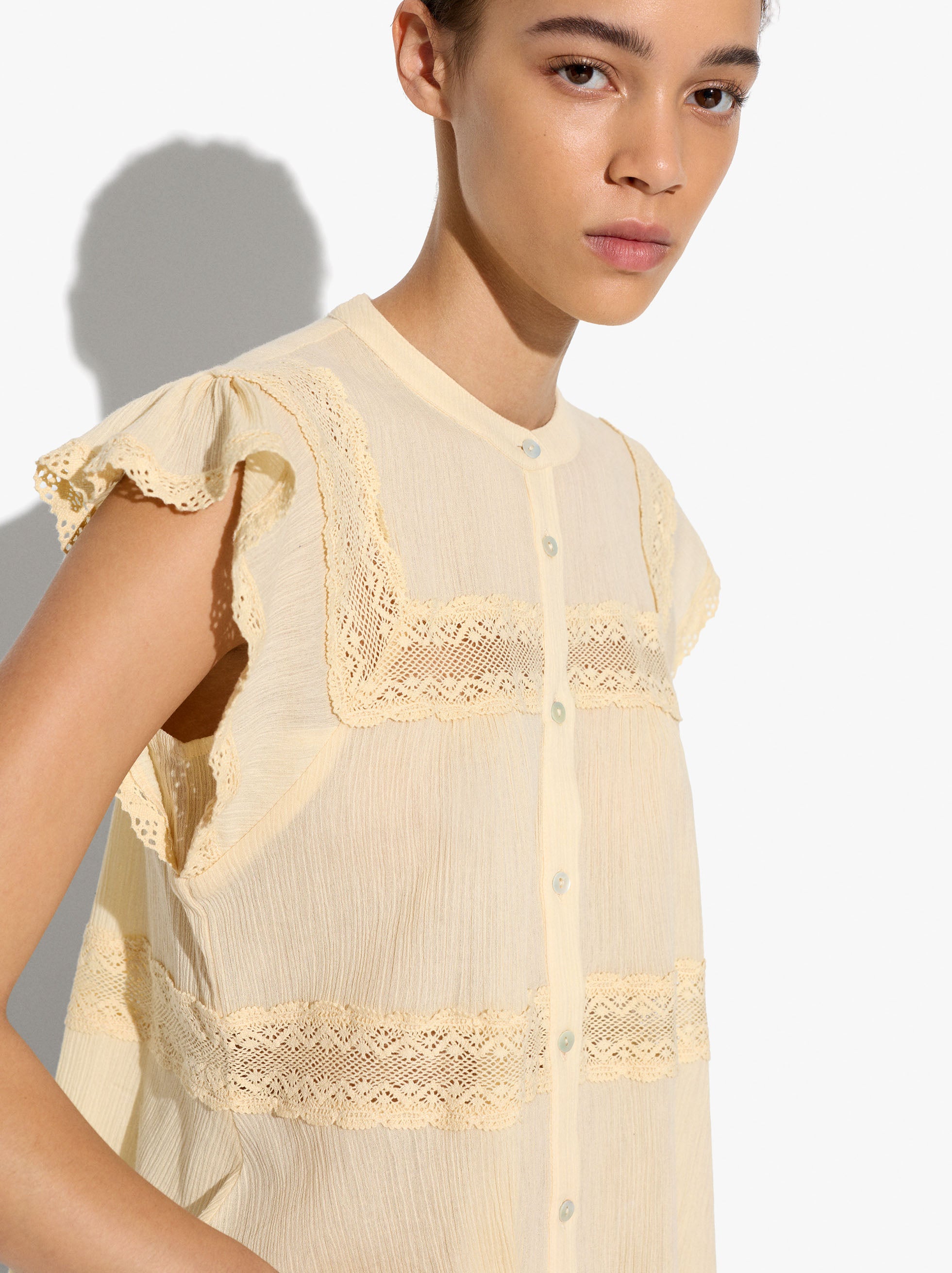Blusa Con Detalles De Croché 100% Algodón