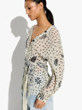 Blusa Fluida Estampada Con Drapeado Y Nudo