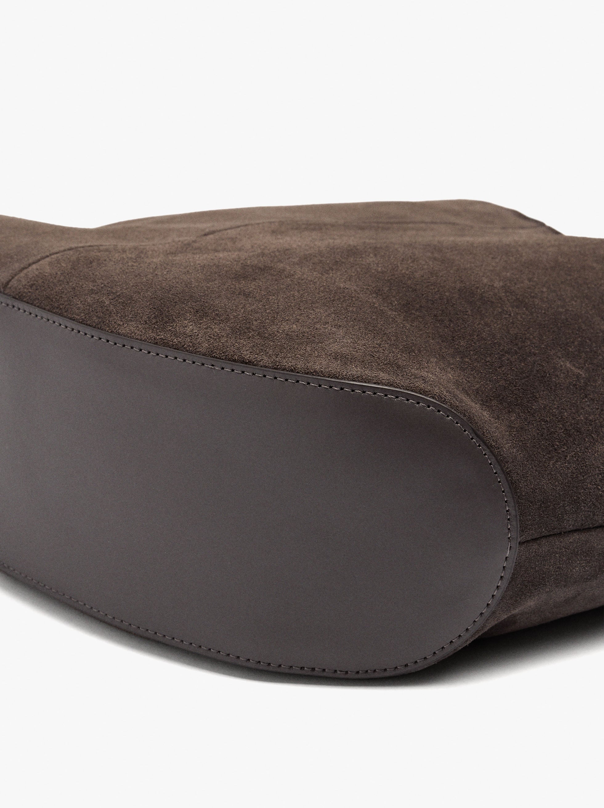 Bolso De Piel Redondeado Con Bolsa Removible